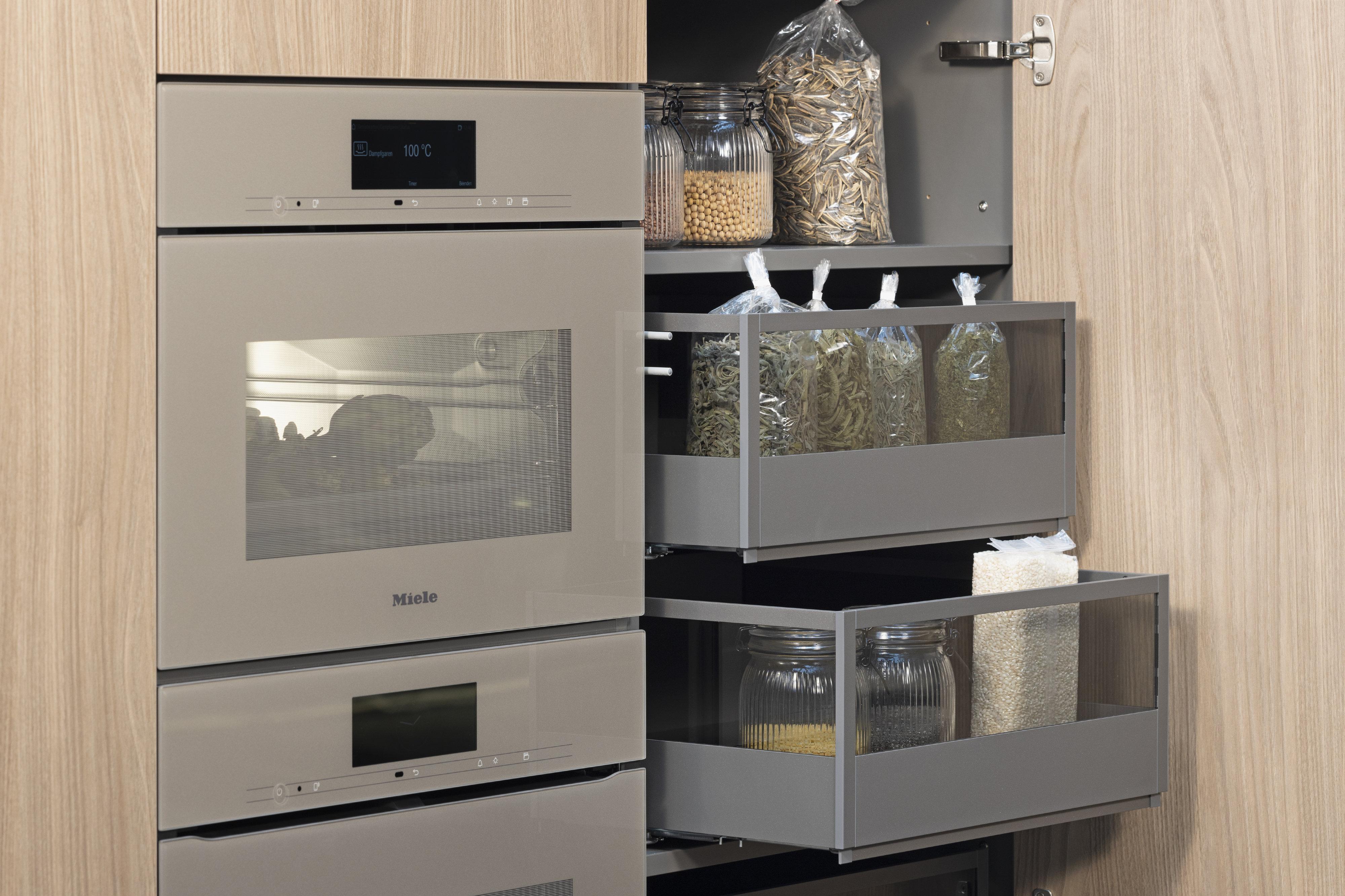 Einbaugeräte mit Gerätefront in Pearlbeige von Miele